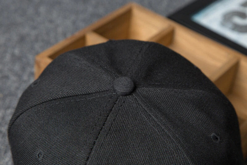 QUEEN Snapback Cap Zwart / Goud | Pet | Gold