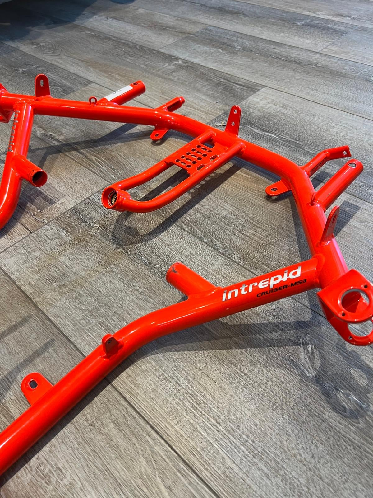 Croiseur intrépide MS-3 châssis nu