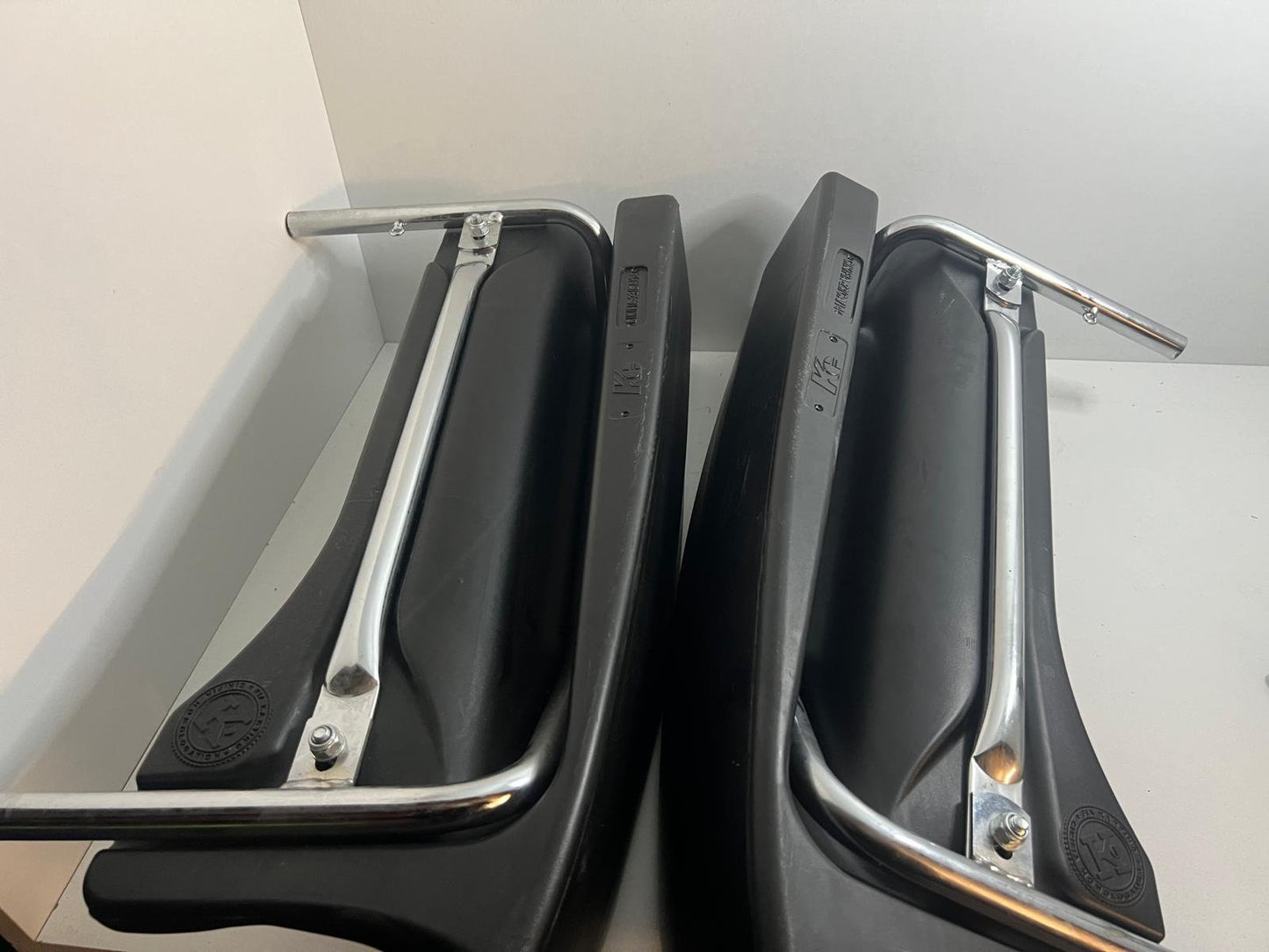 Bacs latéraux KG Set evo 14 d'occasion complets avec supports