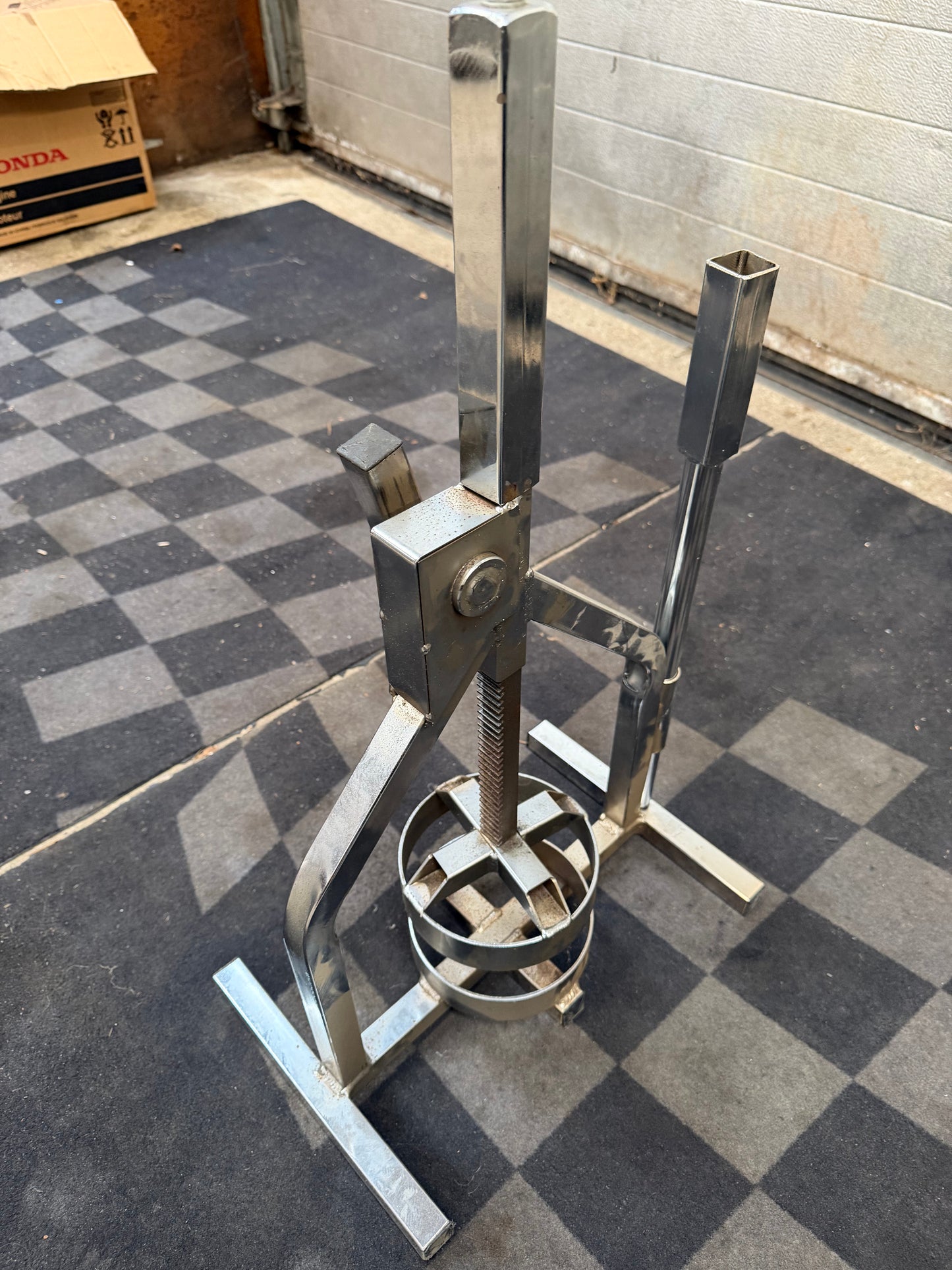 Gebruikt bandenpers toren