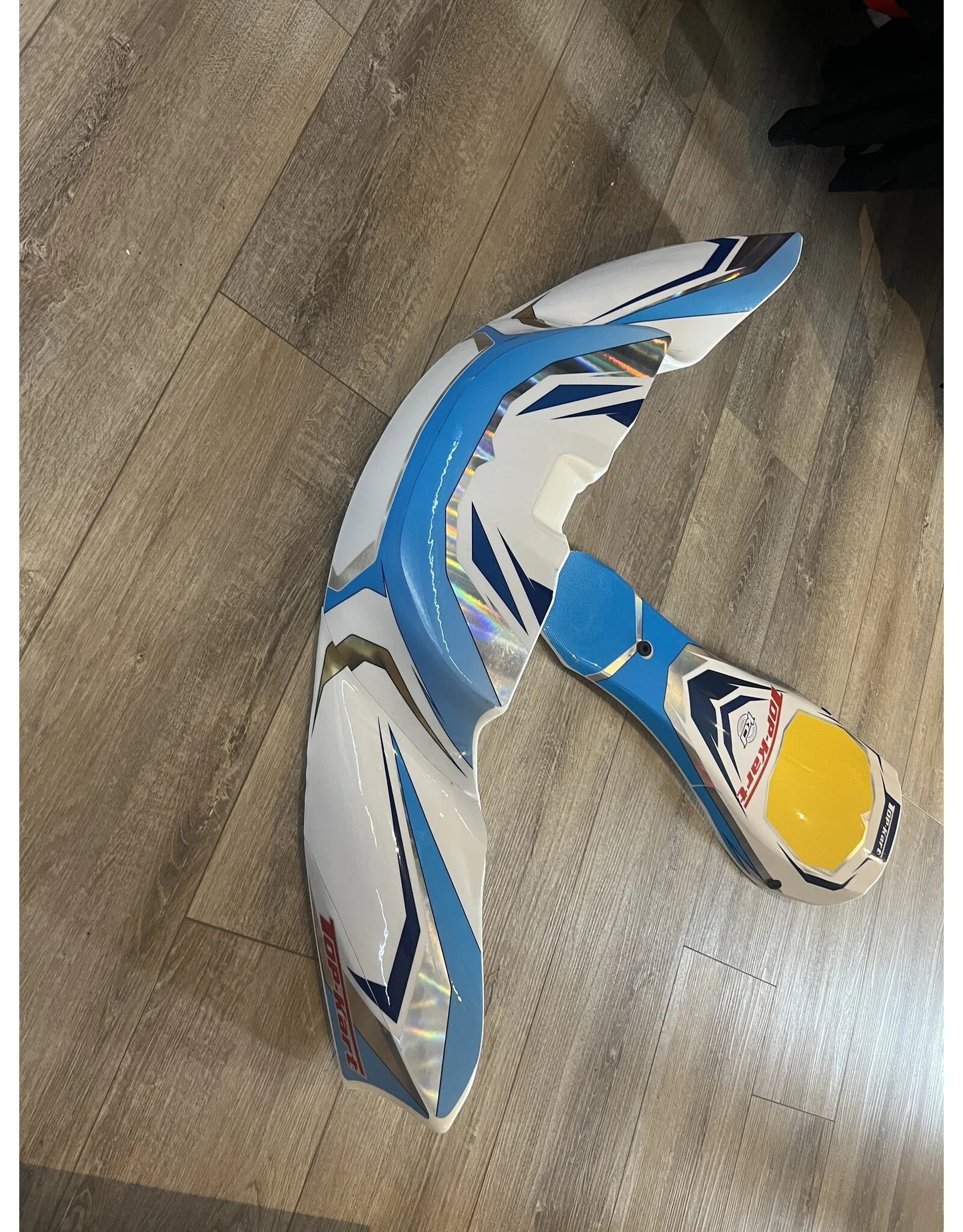 KG 506 voorbumper panel met Top Kart stickers