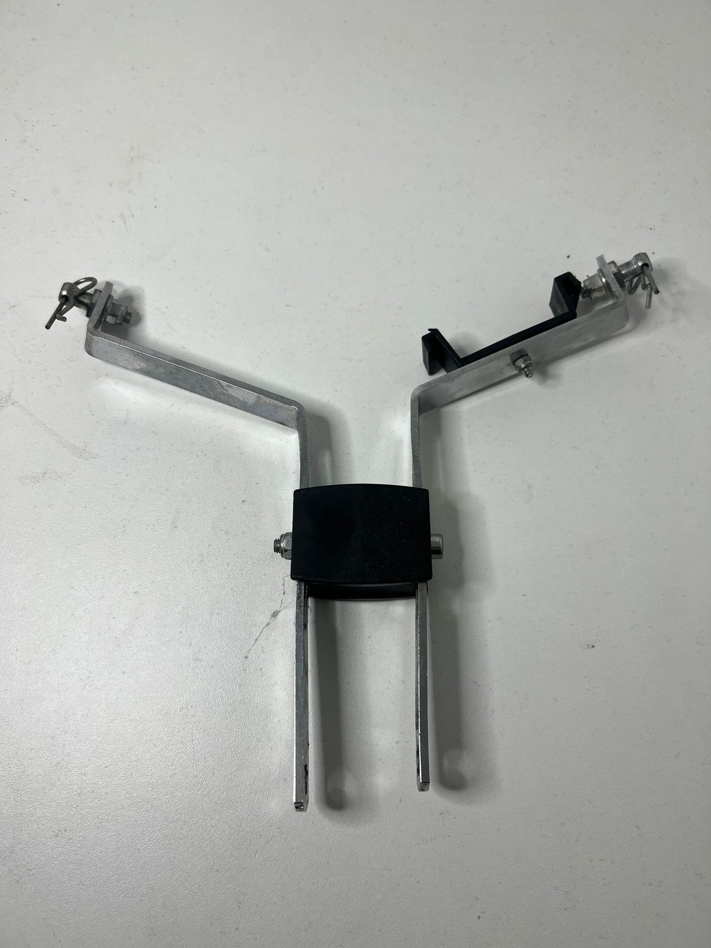 Support supérieur de bouclier avant KG MK20 d'occasion